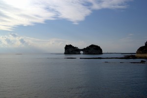 白浜のシンボル円月島
