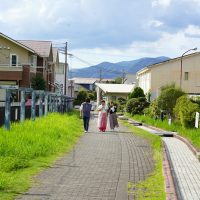 せせらぎ公園を歩く