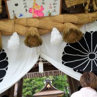 神門をくぐる